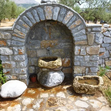 Aloni * Kardamyli