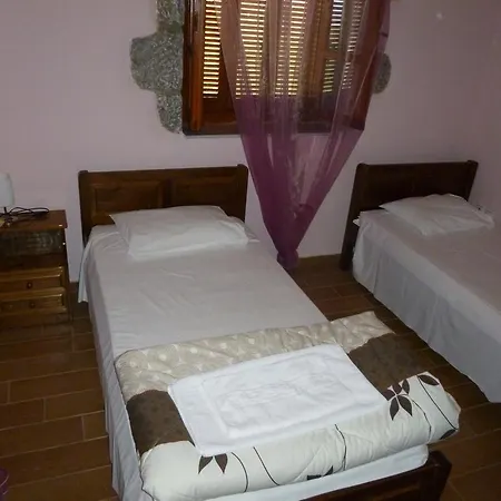 Aloni * Kardamyli