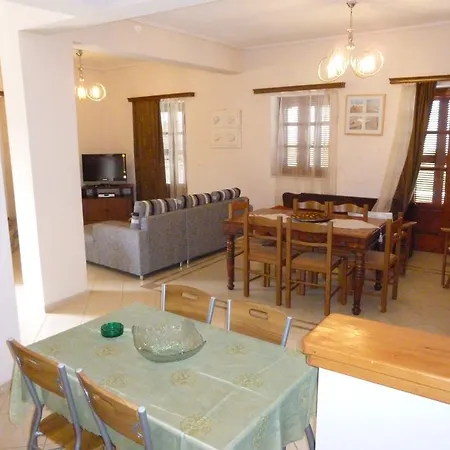 Hébergement de vacances Aloni Kardamyli